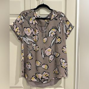 Women’s short sleeve blouse